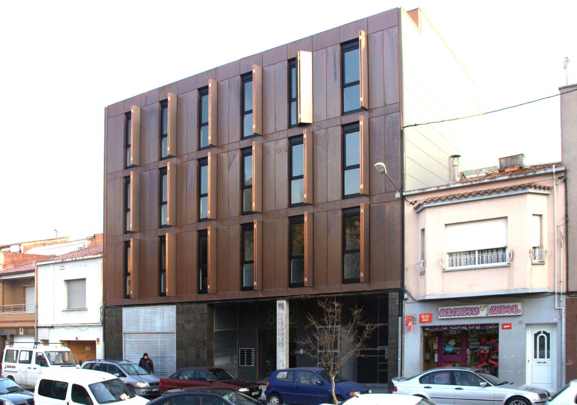 Edificio plurifamiliar Anglada de 12 de viviendas