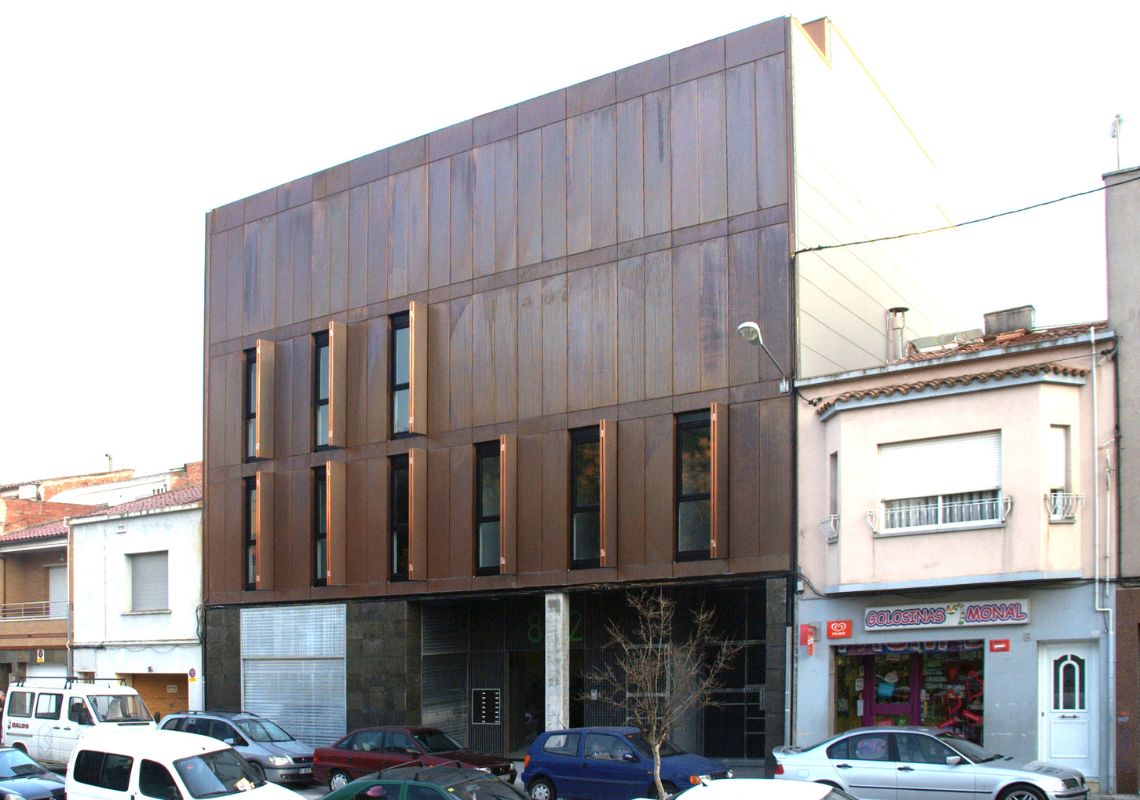Edificio plurifamiliar Anglada de 12 de viviendas